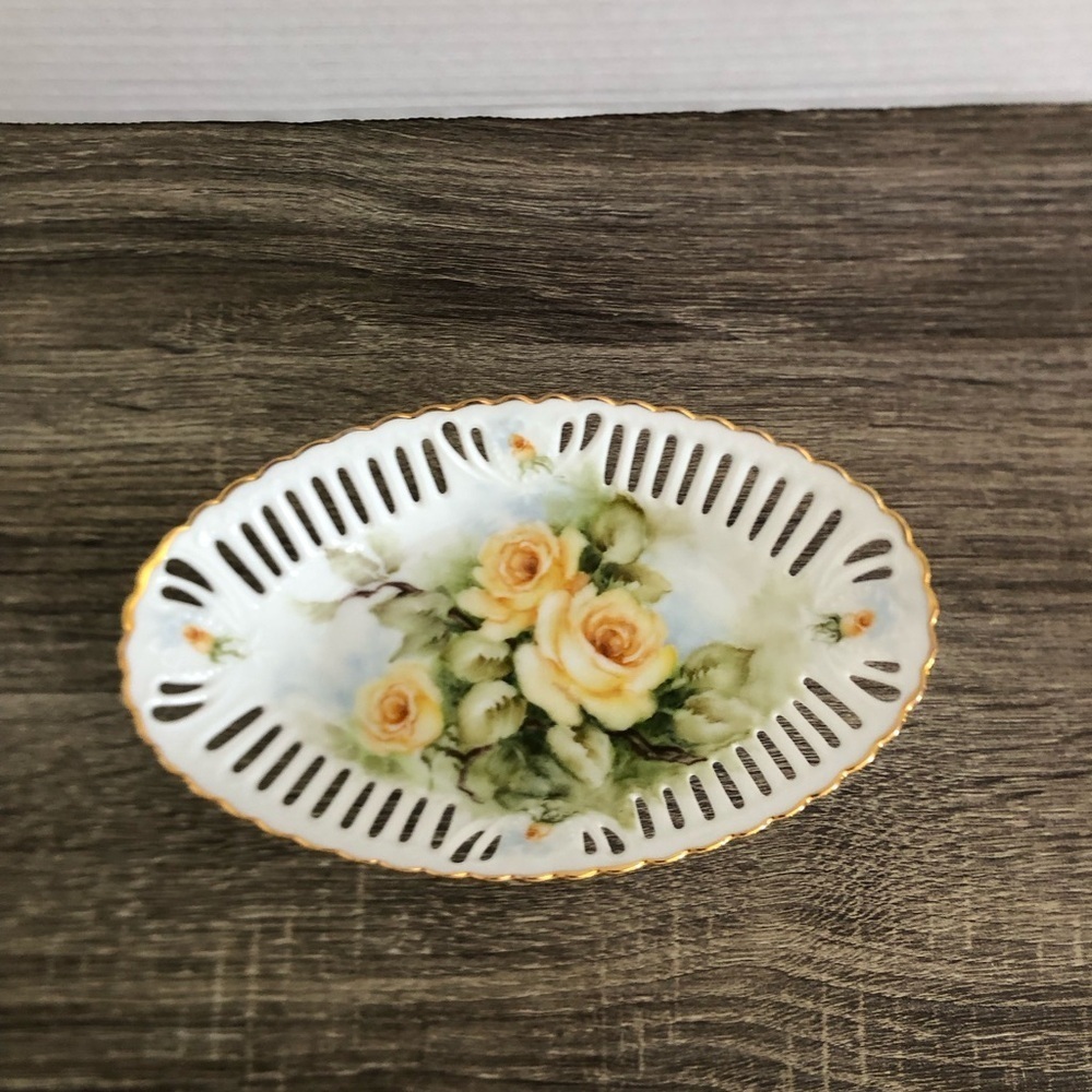 Vtg Eleanor Wiebe Porcelain Dish with 24 K Gold Trim